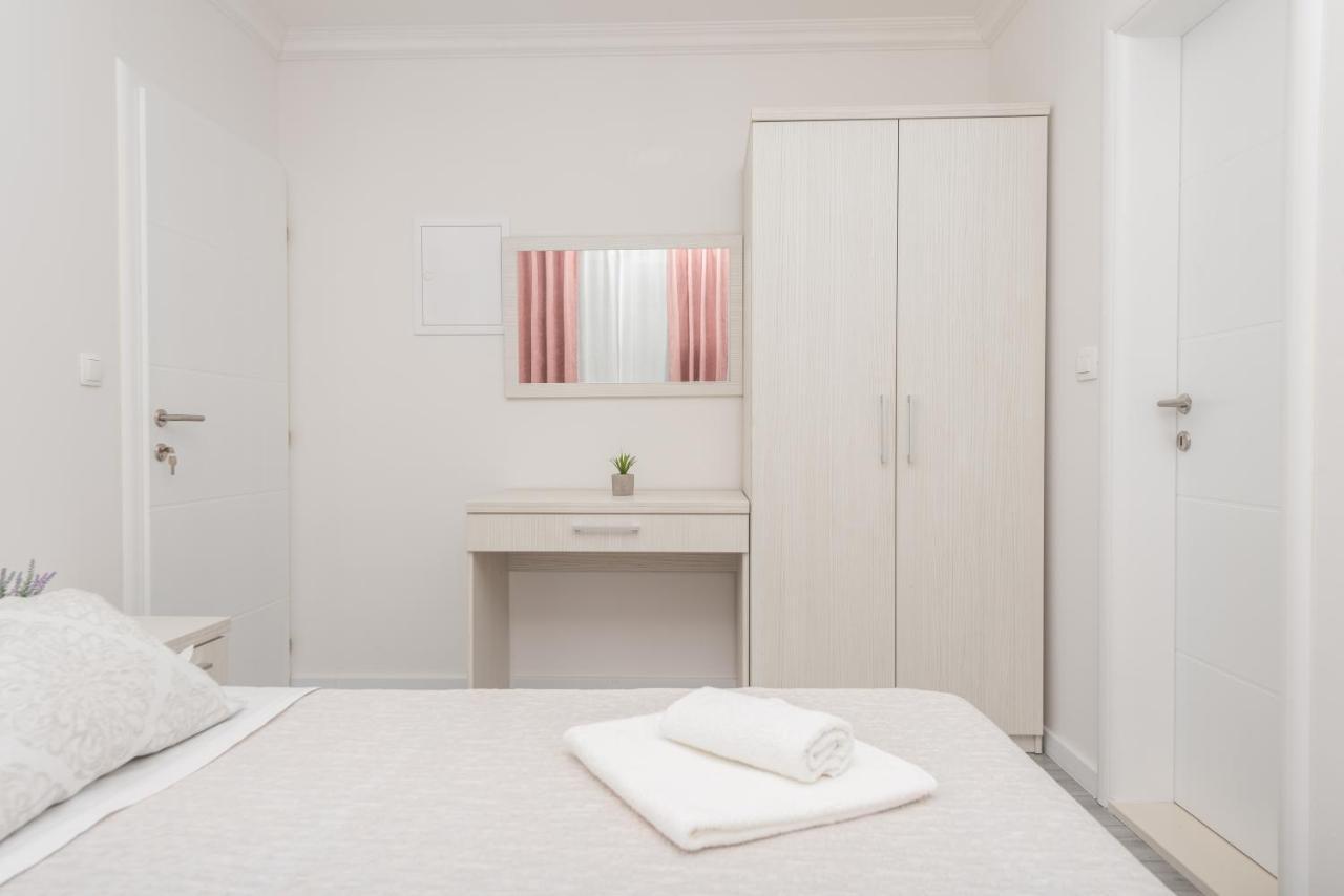 Apartments Petrusic マカルスカ エクステリア 写真